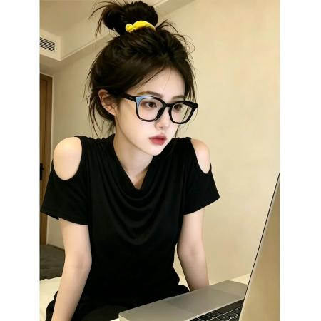 BY23336# 人棉荡领短袖t恤打底衫女夏季设计感短款露肩上衣 服裝批發女裝批發服飾貨源