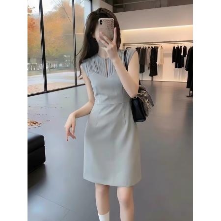 BY23406# 法式轻熟风V领流苏无袖连衣裙女夏季新款设计感收腰显瘦气质裙子 服裝批發女裝批發服飾貨源