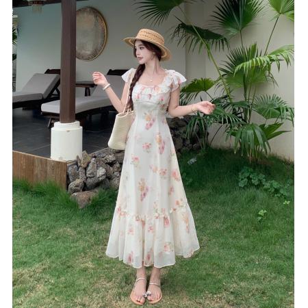 BY23423# 大码法式浪漫碎花连衣裙女夏度假风小飞袖收腰显瘦绝美长裙 服裝批發女裝批發服飾貨源