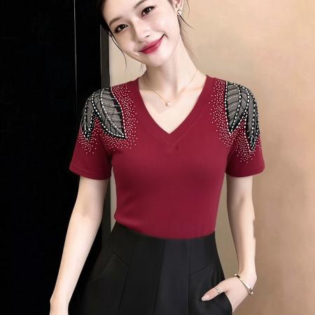 BY23441# 夏季新款v领短袖棉质上衣女优雅花边拼接时尚烫钻收腰显瘦t恤 服裝批發女裝批發服飾貨源