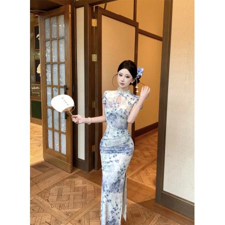 BY23640# 设计师蓝色碎花印花旗袍连衣裙收腰包臀长裙 服裝批發女裝批發服飾貨源