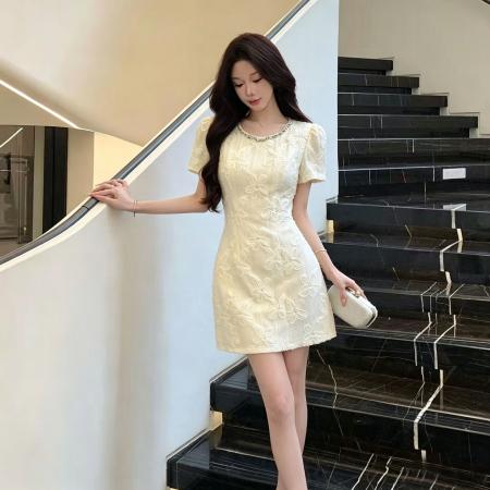 BY23644# 实体品质名媛轻奢绣花连衣裙夏季气质重工钉钻收腰显瘦短裙 服裝批發女裝批發服飾貨源