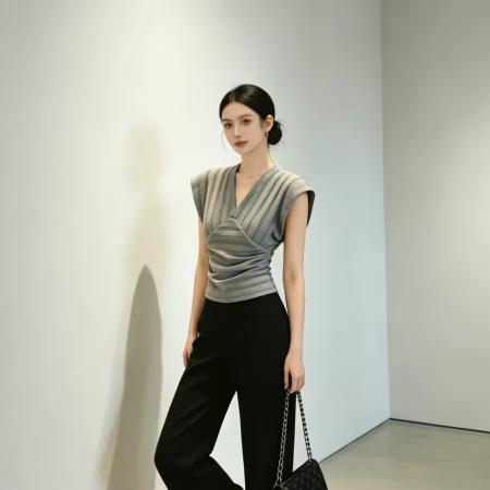 BY23754# 格雷灰V领抽褶掐腰条纹短袖T恤女夏季法式气质通勤穿搭上衣 服裝批發女裝批發服飾貨源