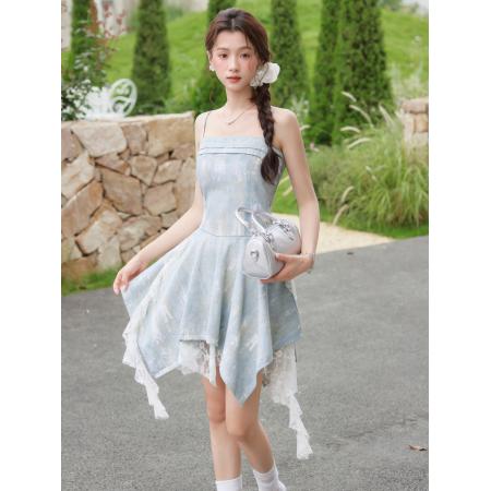 BY23826# 辣妹复古晕染不规则蕾丝连衣裙女夏季法式牛仔设计感修身吊带短裙 服裝批發女裝批發服飾貨源