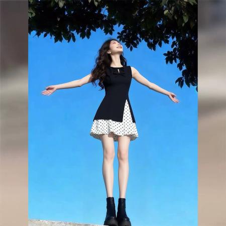 BY23935# 官网图夏季新款高级感法式收腰设计感黑色假两件无袖连衣裙女  服裝批發女裝批發服飾貨源