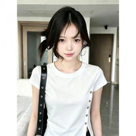 BY24179# 韩系不规则纽扣开叉短袖T恤女夏季辣妹修身显瘦正肩上衣 服裝批發女裝批發服飾貨源