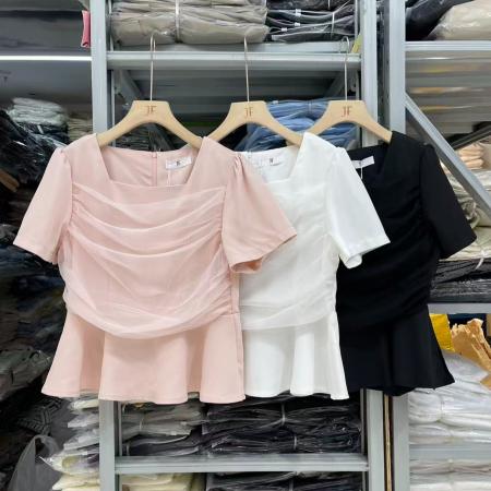 BY24419# 韩国chic法式网纱拼接方领泡泡袖上衣 服裝批發女裝批發服飾貨源