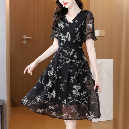 黑色荷叶袖时尚特别漂亮掐腰连衣裙女夏新款v领好看印花裙子 服裝批發女裝批發服飾貨源
