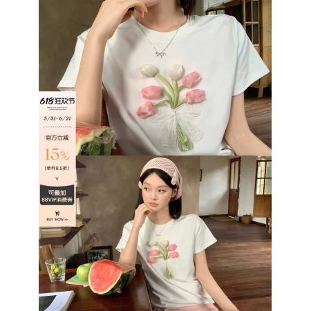 BY24672# 宋正恩白色正肩宽松短袖T恤女夏季穿搭立体花卉韩系巨好看的上衣  服裝批發女裝批發服飾貨源