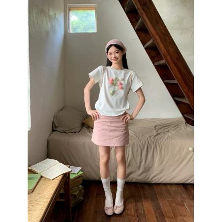 BY24672# 宋正恩白色正肩宽松短袖T恤女夏季穿搭立体花卉韩系巨好看的上衣  服裝批發女裝批發服飾貨源