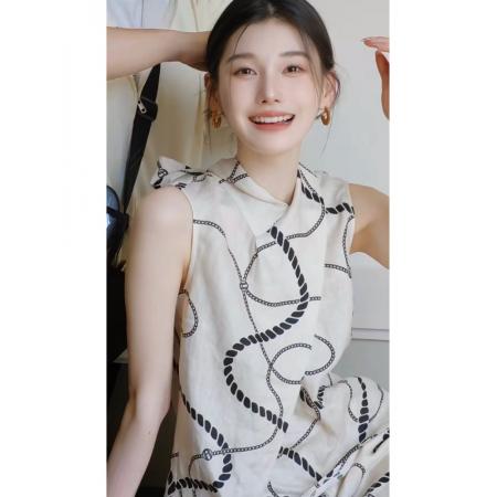 BY24704# 新款夏气质高级感大方得体波嬉小香风米杏色印花衬衫短裤套装  服裝批發女裝批發服飾貨源