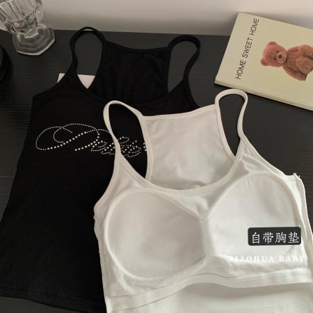 BY24738# 烫钻吊带背心女夏季新款带胸垫外穿纯欲短款无袖上衣  服裝批發女裝批發服飾貨源
