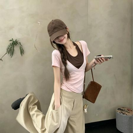 BY24740# 韩系交叉扭结假两件挂脖短袖t恤女撞色拼接修身显瘦上衣  服裝批發女裝批發服飾貨源