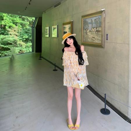 BY24768# 绝美印花褶皱上衣短裤套装女夏季新款洋气独特纯欲甜辣显瘦两件套