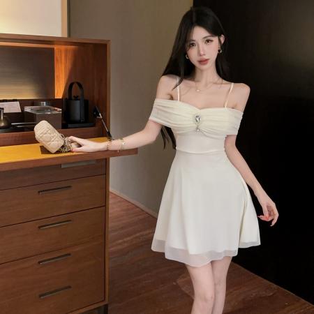 BY24786# 一字肩夏季礼服裙抹胸超仙网纱大摆吊带连衣裙短款女