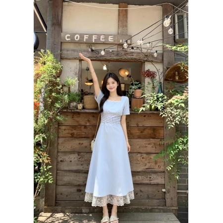 BY24869# 浅蓝色方领连衣裙女夏短袖收腰显瘦格子腰封蕾丝拼接温柔长裙潮