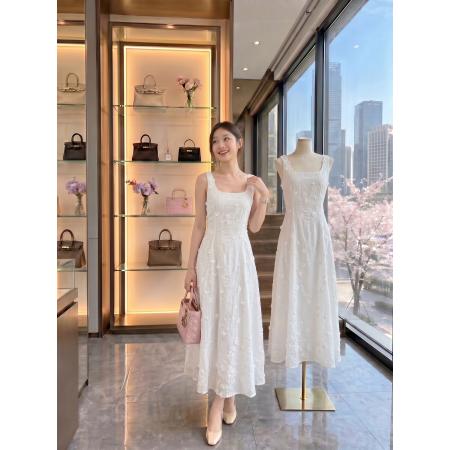 BY24903# 梅子熟了云间月重工满幅立体绣法式U领连衣裙夏季白色宽肩带长裙