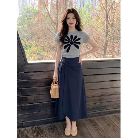 BY25028# 绝美气质夏日穿搭一整套女灰色印花t恤上衣藏青色半身裙两件套装 服裝批發女裝批發服飾貨源