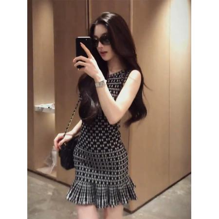 BY25044# 法式轻奢风黑白格纹无袖连衣裙女夏修身荷叶边鱼尾裙 服裝批發女裝批發服飾貨源