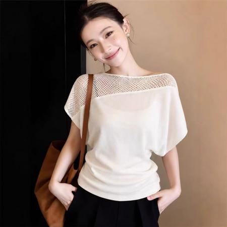 BY25055# 独特漂亮一字肩上衣女装夏季新款设计感镂空冰丝短袖针织衫女 服裝批發女裝批發服飾貨源