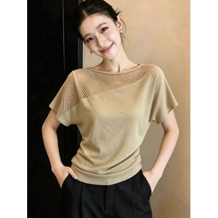 BY25055# 独特漂亮一字肩上衣女装夏季新款设计感镂空冰丝短袖针织衫女 服裝批發女裝批發服飾貨源