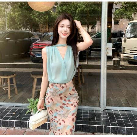 BY25066# 木子李的李怀雨情书薄荷挂脖无袖上衣晕染半身裙温柔气质套装 服裝批發女裝批發服飾貨源