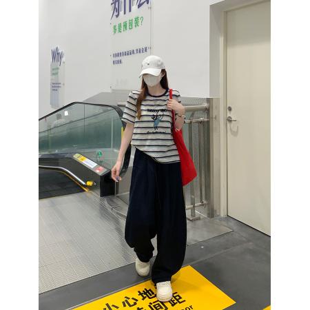 BY25129# 短袖t恤女装夏新款正肩潮条纹卡通刺绣花设计感圆领上衣 服裝批發女裝批發服飾貨源