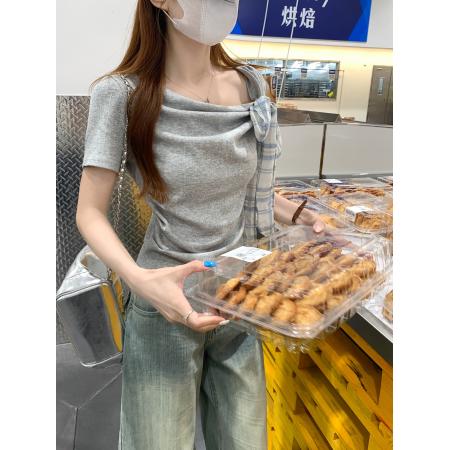 BY25132# 短袖t恤女装夏新款短款修身显瘦潮蝴蝶结设计感斜肩上衣 服裝批發女裝批發服飾貨源