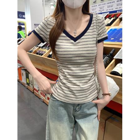 BY25134# 条纹短袖t恤女装夏新款正肩修身设计感条纹V领上衣 服裝批發女裝批發服飾貨源