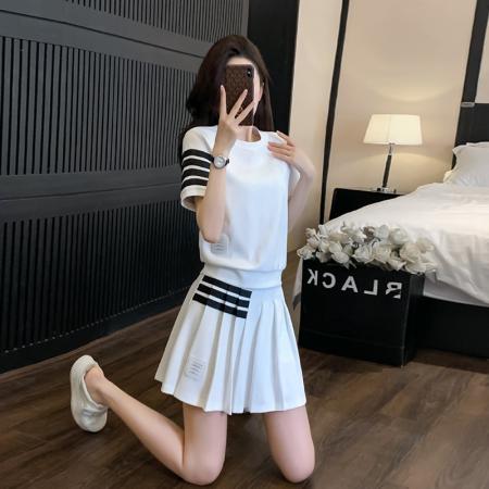 BY25233# 夏天小个子穿搭一整套时尚休闲减龄洋气运动风百褶裙子两件套装女 服裝批發女裝批發服飾貨源