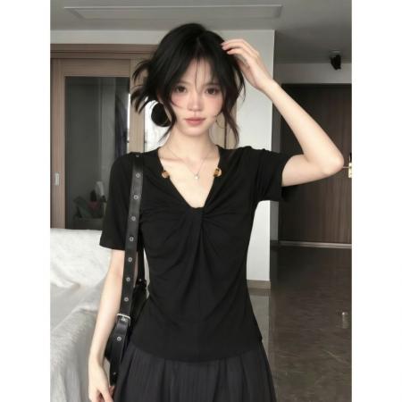 BY25258# 黑色V领扭结短袖t恤夏季设计感串珠百搭上衣  服裝批發女裝批發服飾貨源