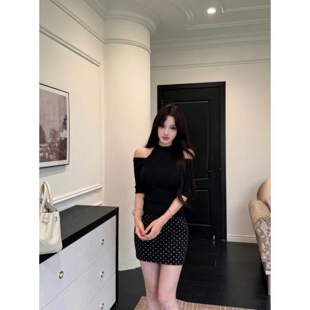BY25303# 心动际遇一字肩挂脖上衣女修身高腰波点短裙夏季两件套  服裝批發女裝批發服飾貨源