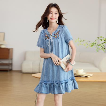 BY25351# 牛仔连衣裙女夏季短袖宽松显瘦高级感刺绣短款小个子裙子  服裝批發女裝批發服飾貨源