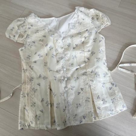 BY25411# 韩国chic夏季tm碎花气质收腰显瘦衬衫法式蕾丝花边v领上衣  服裝批發女裝批發服飾貨源