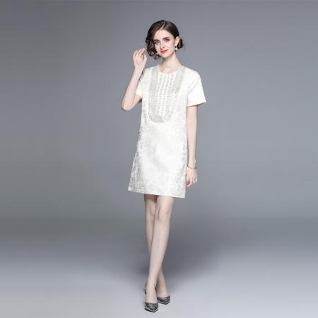 BY25429# 莫莉庄园设计感小香风气质杏色赫本风钉珠连衣裙  服裝批發女裝批發服飾貨源