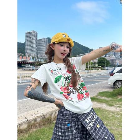 BY25431# 复古花卉印花短袖T恤女夏季宽松休闲正肩t恤女上衣显白t  服裝批發女裝批發服飾貨源