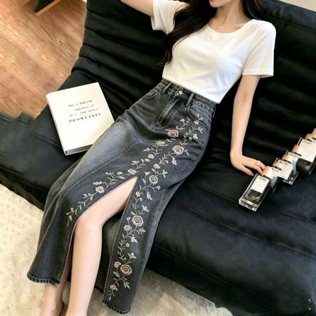 BY25871# 新中式国风高级感中长夏季新款黑灰色刺绣高腰个性牛仔半身裙 服裝批發女裝批發服飾貨源