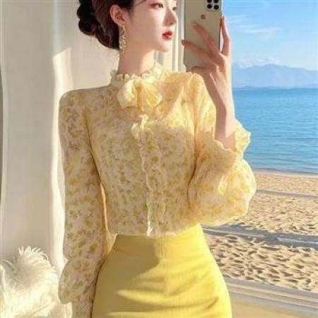 YF8659# 图片色高级感春秋时尚黄色碎花花边领法式轻奢雪纺衫